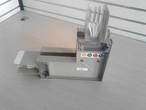 密集型樱桃视频污视频6空氣型母線中空式的結構